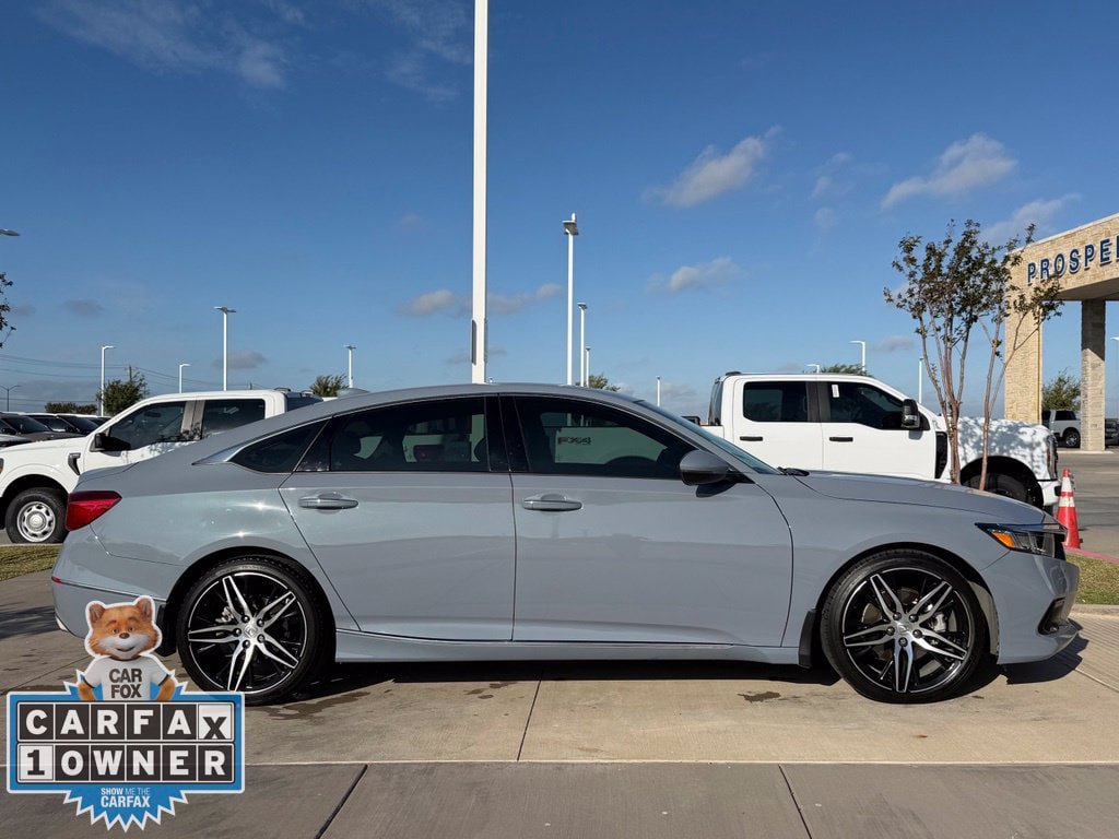 Used 2021 Honda Accord Touring image 18