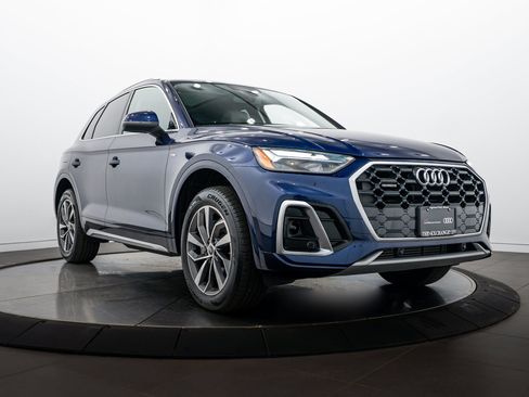 Certified 2023 Audi Q5 2.0T Premium w/ Convenience Package AWD/4WD image 1