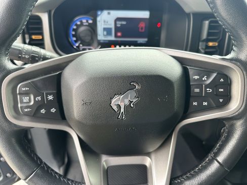 Used 2022 Ford Bronco Badlands w/ Sasquatch Package image 23