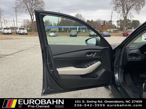 Used 2024 Honda Accord EX image 9