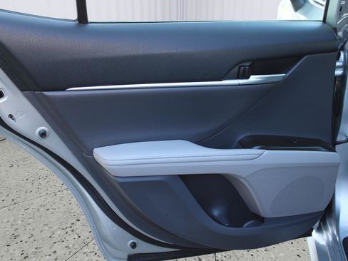 Used 2023 Toyota Camry XLE image 40