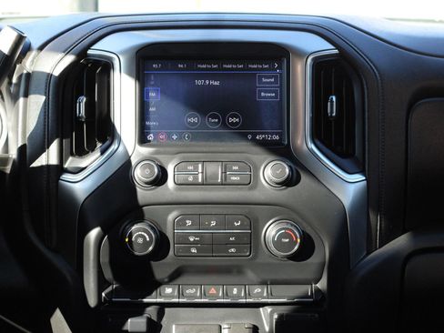 Used 2020 Chevrolet Silverado 3500 LT image 18