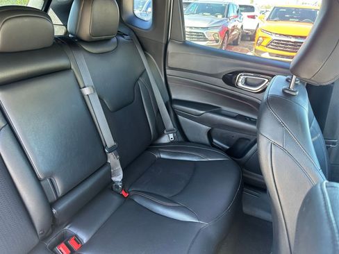 Used 2025 Jeep Compass Trailhawk w/ Trailer Tow Group image 36