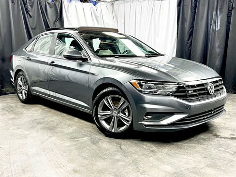 Used 2020 Volkswagen Jetta R-Line image 4