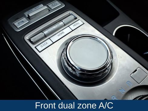 Used 2025 Genesis GV70 2.5T image 8