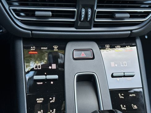 New 2026 Porsche Macan AWD/4WD image 24