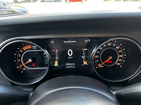 Used 2021 Jeep Wrangler Unlimited Sport image 39