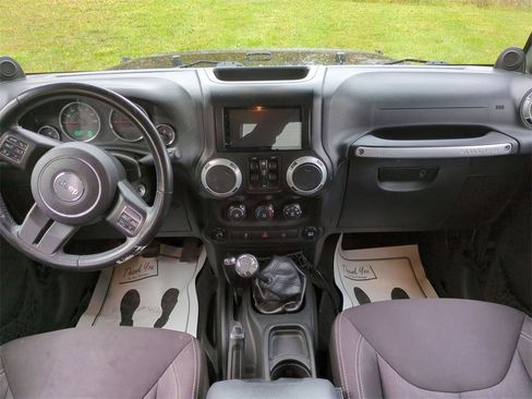 Used 2014 Jeep Wrangler Unlimited Sahara w/ Dual Top Group image 15