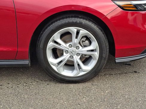 Used 2025 Honda Accord LX image 8