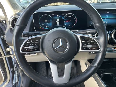 Used 2020 Mercedes-Benz GLB 250 4MATIC image 16