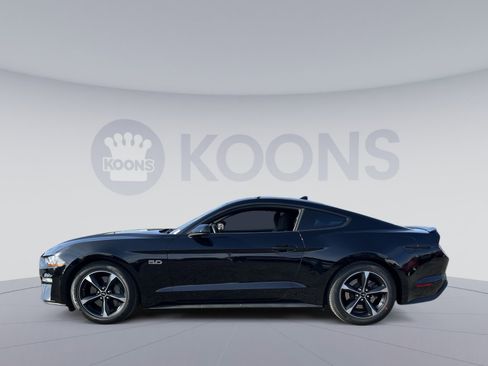 Used 2022 Ford Mustang GT image 2