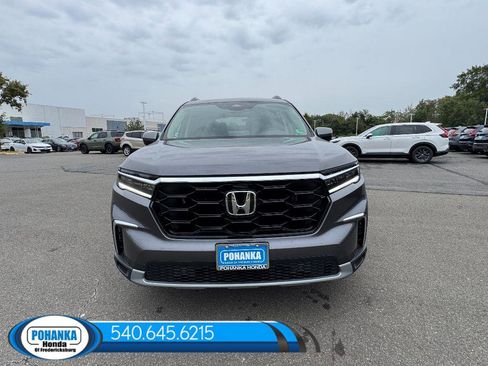 New 2025 Honda Pilot Touring image 15