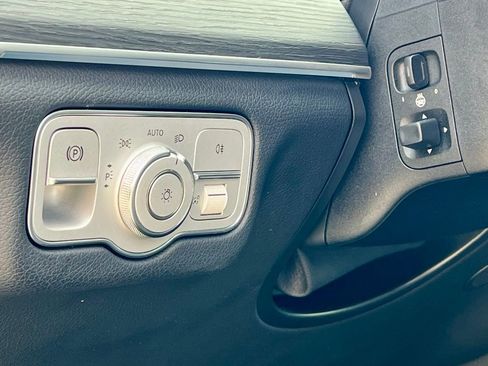 Certified 2023 Mercedes-Benz GLS 450 4MATIC image 45