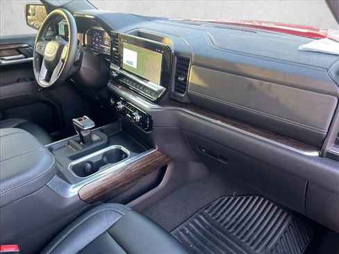 Used 2024 GMC Sierra 1500 Elevation image 23