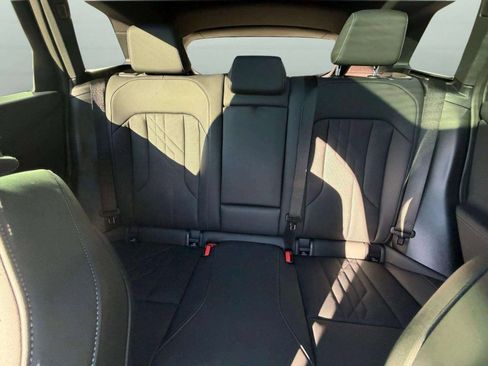 Used 2025 BMW X3 xDrive30i image 19