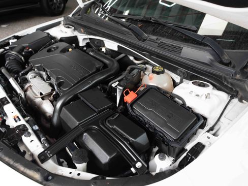 Used 2020 Chevrolet Malibu LS FWD image 32