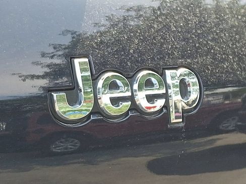 Used 2023 Jeep Grand Cherokee L Limited w/ Trailer Tow Group (B) AWD/4WD image 28