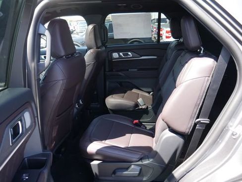 New 2026 Ford Explorer Platinum AWD/4WD image 25