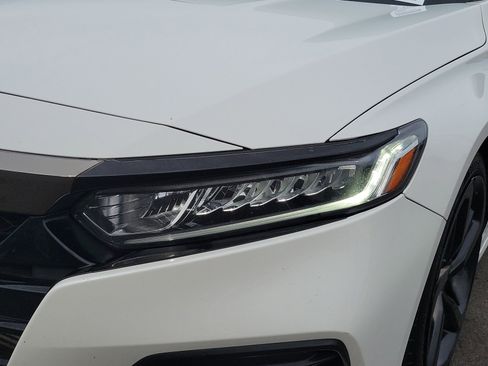 Used 2020 Honda Accord Sport image 10