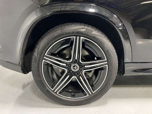 Used 2025 Mercedes-Benz GLE 450 4MATIC image 15
