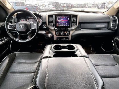 Used 2019 RAM 1500 Laramie AWD/4WD image 7
