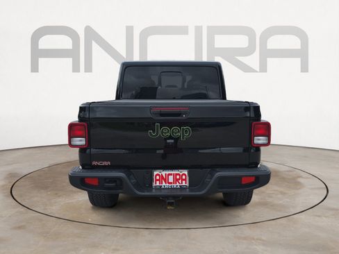 Used 2025 Jeep Gladiator Sport AWD/4WD image 9