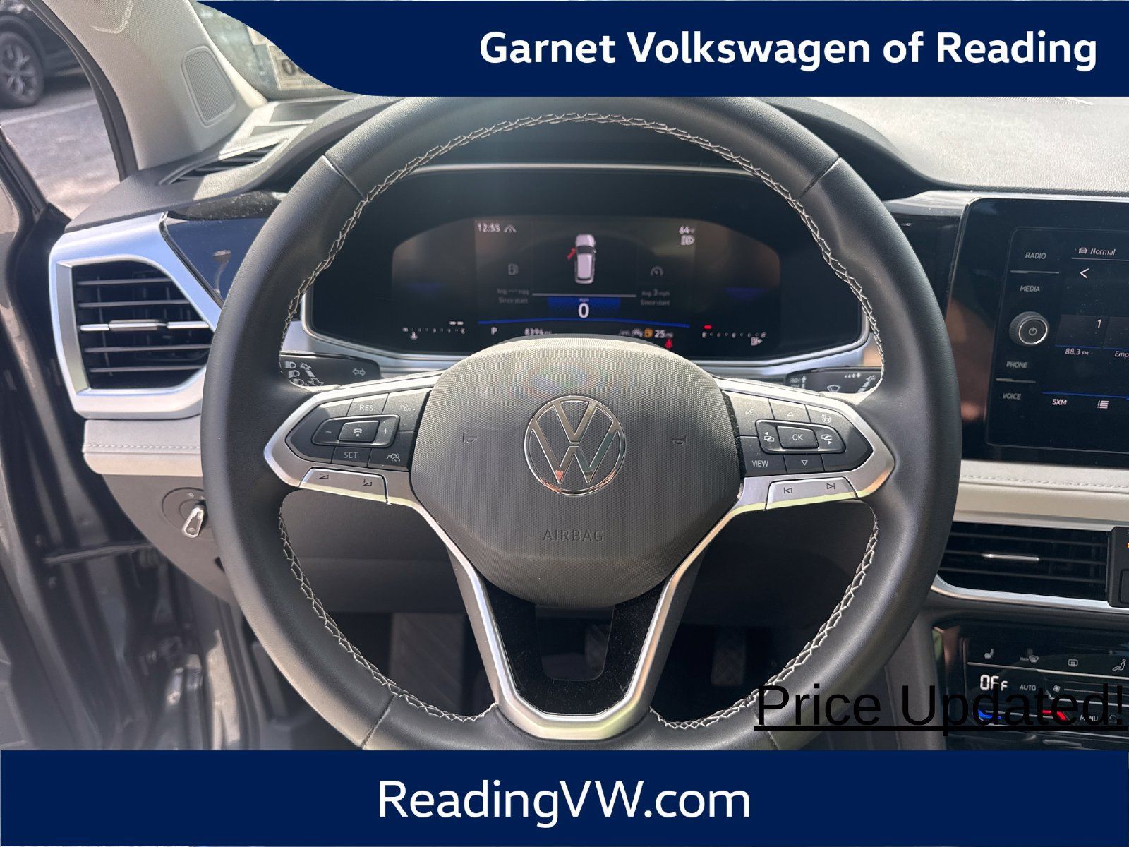 Used 2025 Volkswagen Taos SE w/ Panoramic Sunroof Package AWD/4WD image 14