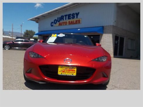 Used 2016 MAZDA MX-5 Miata Grand Touring RWD image 24