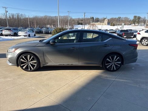 Used 2022 Nissan Altima 2.0 SR image 4