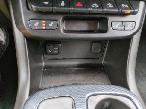 Used 2019 Chevrolet Colorado Z71 image 30