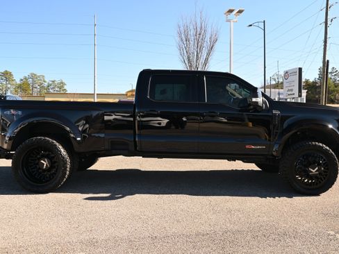 Used 2025 Ford F450 Platinum w/ Platinum Plus Package image 13