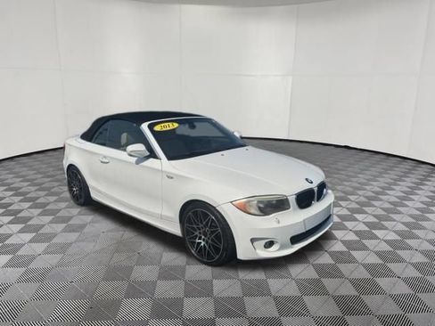 Used 2013 BMW 128i Convertible RWD image 3