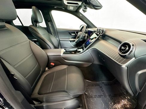 Used 2026 Mercedes-Benz GLC 300 image 26