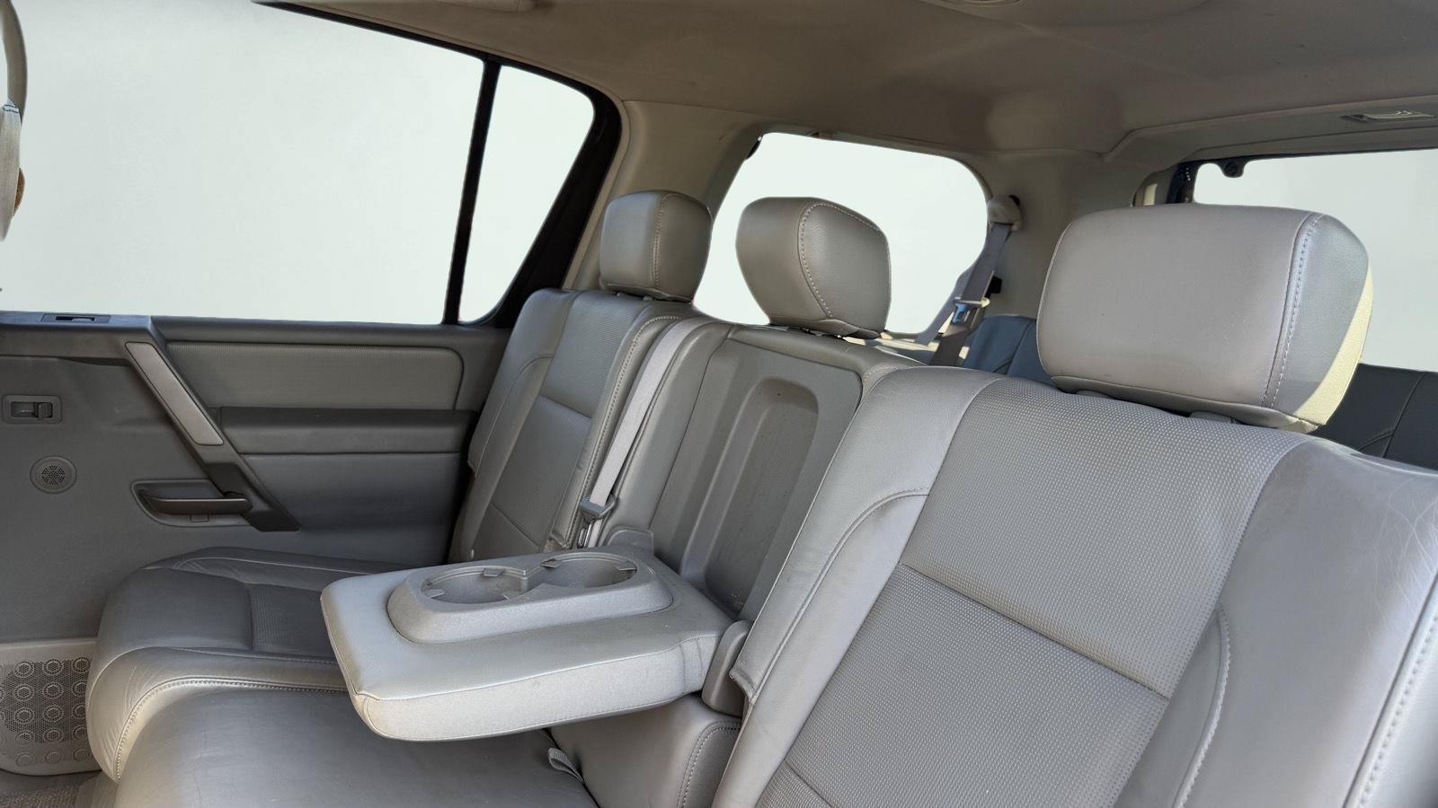 Used 2004 Nissan Armada SE w/ (LTH) Leather Pkg AWD/4WD image 22