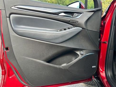 Used 2024 Buick Enclave Premium image 19