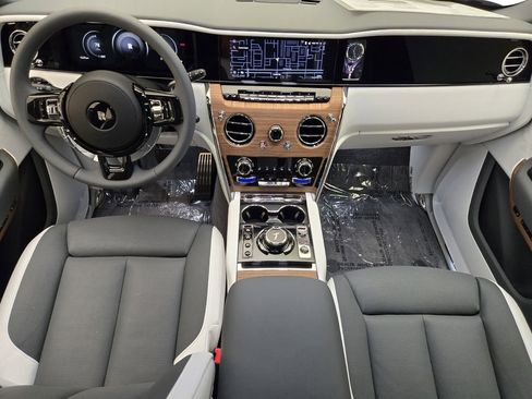 New 2026 Rolls-Royce Cullinan image 4