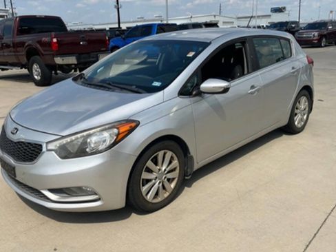 Used 2014 Kia Forte EX image 4