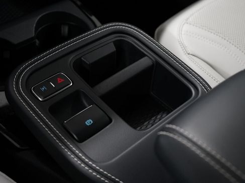 Certified 2025 Ford Mustang Mach-E Premium AWD/4WD image 33