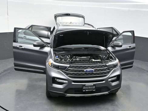Used 2022 Ford Explorer XLT w/ Equipment Group 202A AWD/4WD image 36
