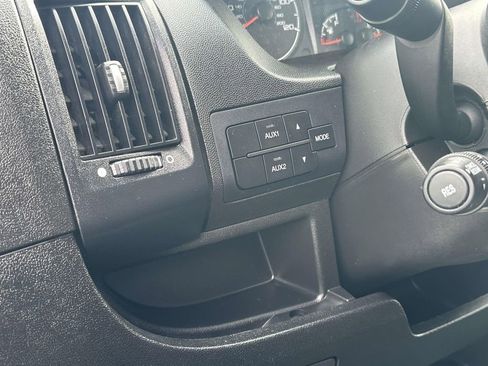 Used 2019 RAM ProMaster 3500 w/ Premium Appearance Group FWD image 21
