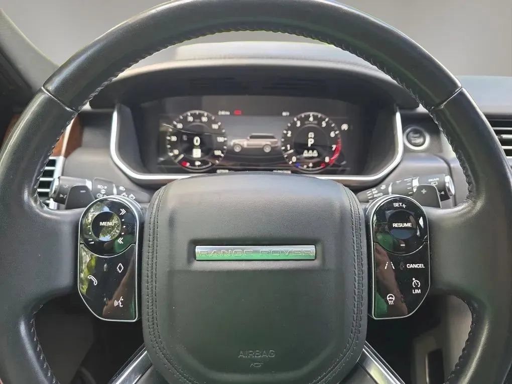 Used 2020 Land Rover Range Rover HSE AWD/4WD image 17