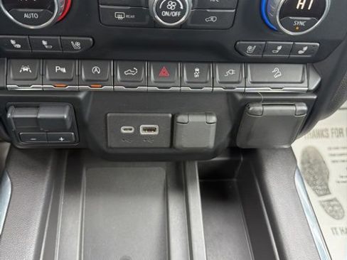 Used 2020 Chevrolet Silverado 1500 LTZ image 19