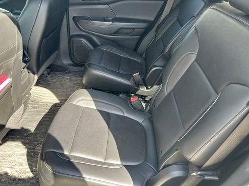 Certified 2020 GMC Acadia SLT image 6