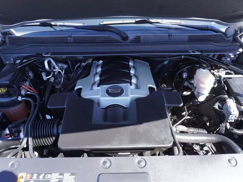 Used 2020 Cadillac Escalade Luxury image 7