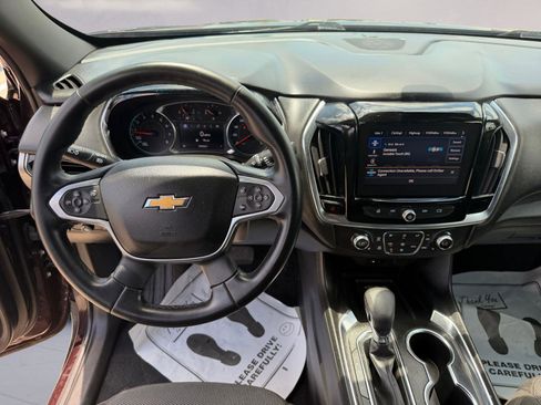 Used 2023 Chevrolet Traverse LT FWD image 10