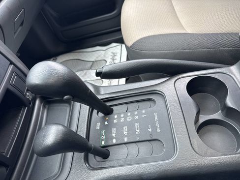 Used 2004 Jeep Grand Cherokee Laredo w/ Trailer Tow Prep Group image 30