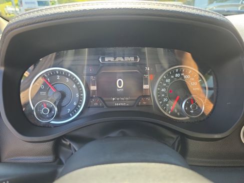 Used 2022 RAM 1500 Laramie AWD/4WD image 24