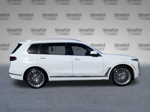 Certified 2025 BMW X7 xDrive40i w/ Premium Package image 11