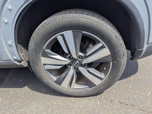 Certified 2023 Nissan Rogue SL w/ SL Premium Package image 8