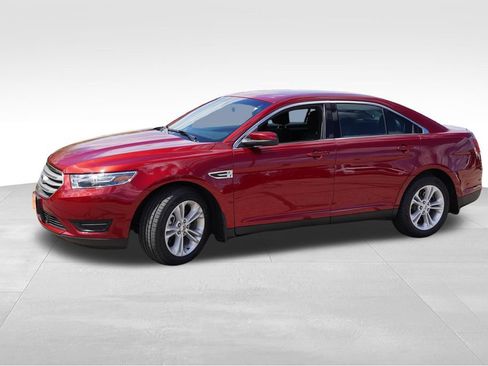 Used 2019 Ford Taurus SEL FWD image 10